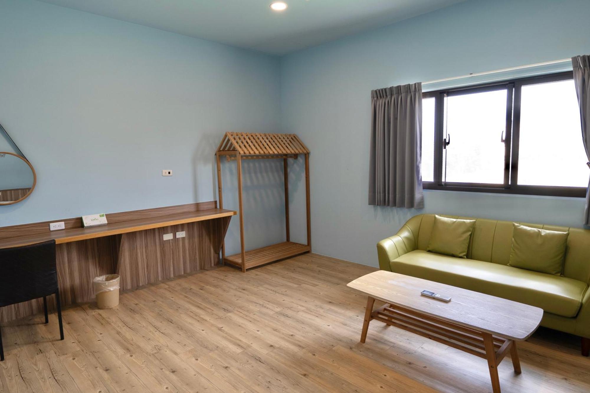White Card Free Diving Hostel Xiaoliuqiu Exterior photo